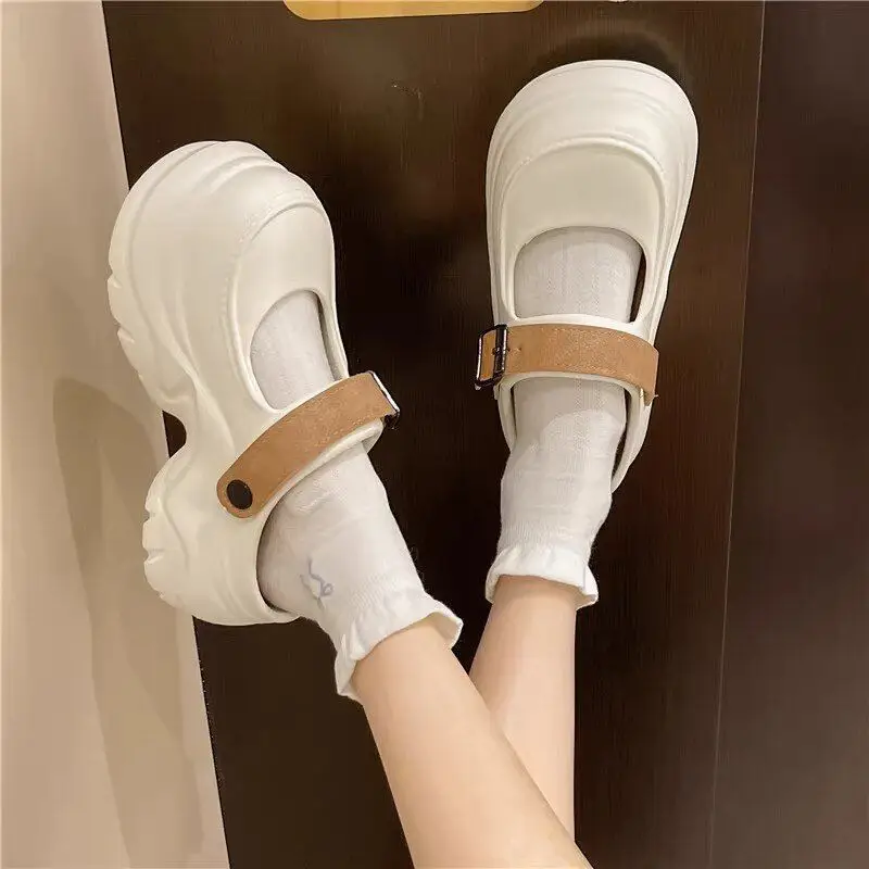 

Thick Bottom Slippers Mary Jane Hole Hole Shoes Wedding Essential Slip-On Home Comfort EVA Material All-Season Anti-Slip