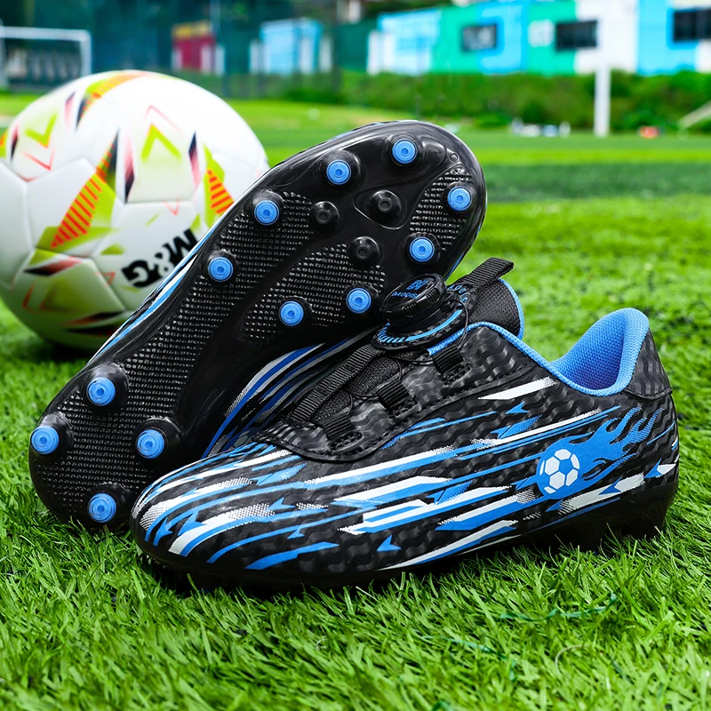 

A pair of children's four-season leather football shoes with long studs, wear-resistant football shoes, sizes 28-39，MZ-303