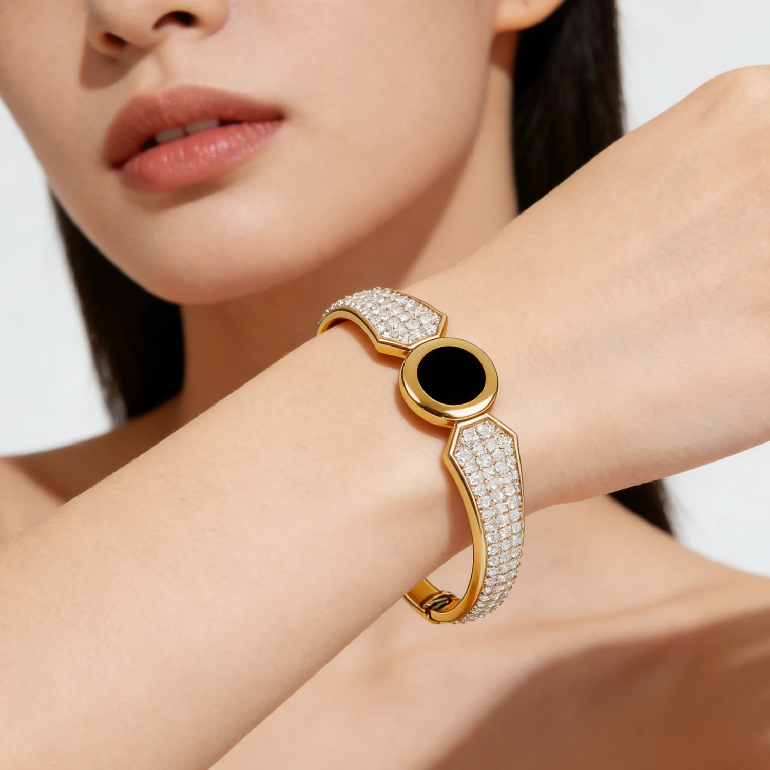 Stainless Steel Diamond Embedded Wide Open Hand Bracelet for Women 18K Gold Plated Luxury Minimalist Design High-End Elegant Wri