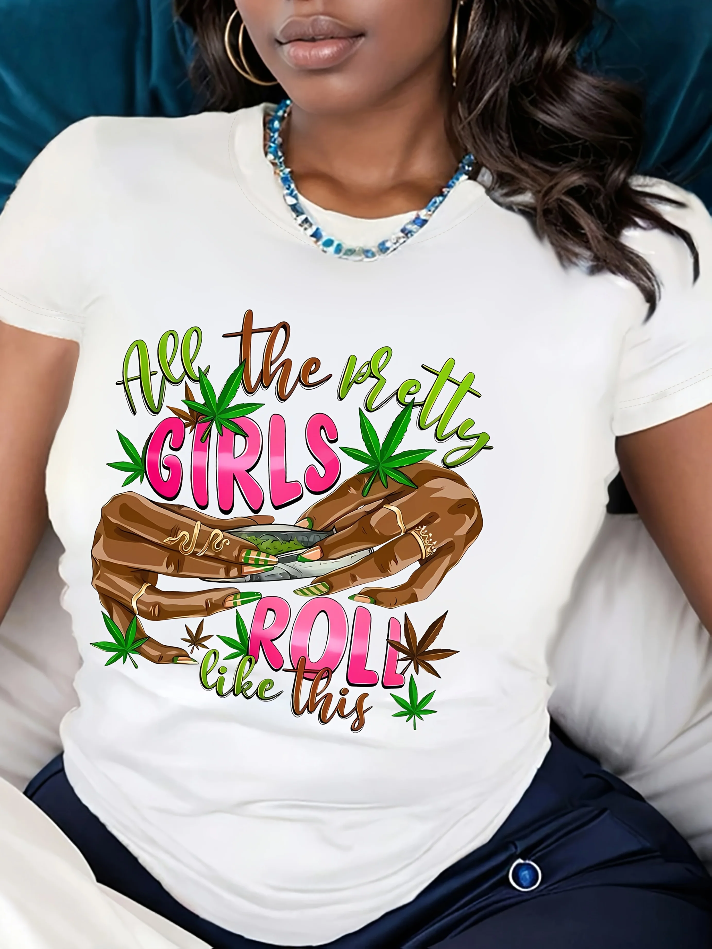 レディース カジュアル クルーネック T シャツ、ローリング リーフ プリント、半袖、ライト ピンク ポリエステル T シャツ、オールシーズン対応