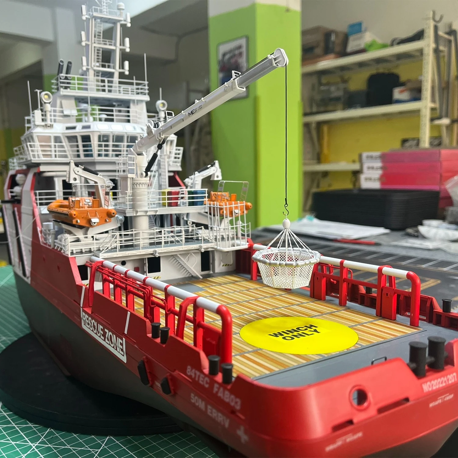 سفينة التحكم عن بعد 1/72 Fab Ocean Rescue Ship RTR Edition نموذج قارب العمل البحري العالمي التحكم عن بعد قارب لعبة مجسمة