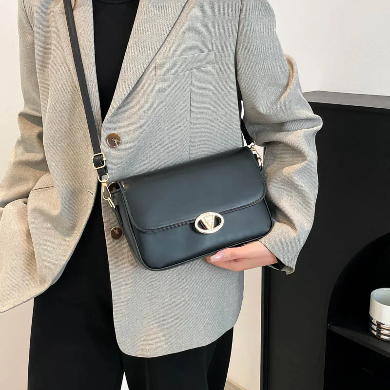 

Винтажная женская сумка для телефона из искусственной кожи под мышками, новинка 2025, роскошная дизайнерская модная маленькая сумка через плечо, квадратная высокого качества