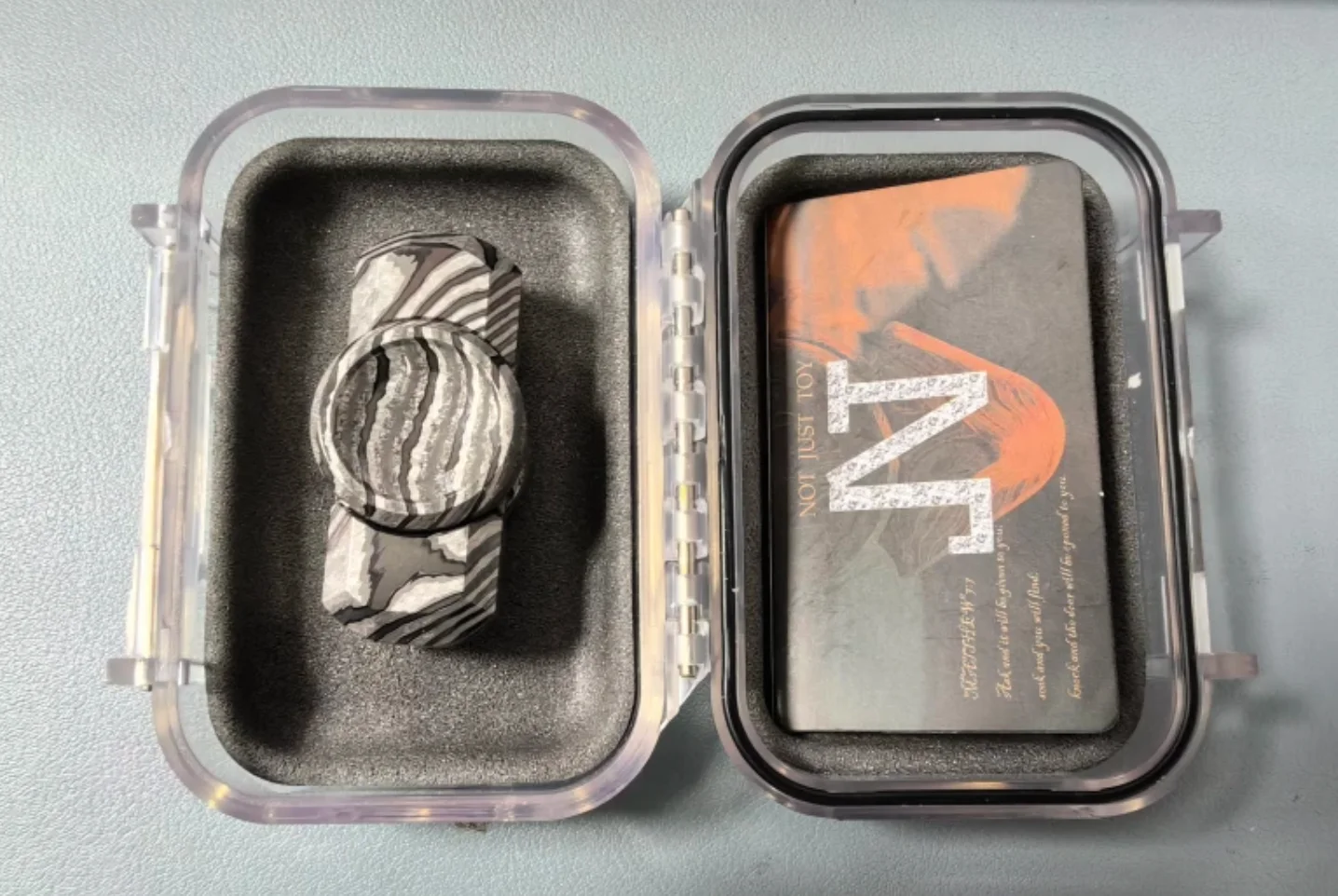 

Used EDC Ntj condenses time nebu2.0 fidget decompression toy