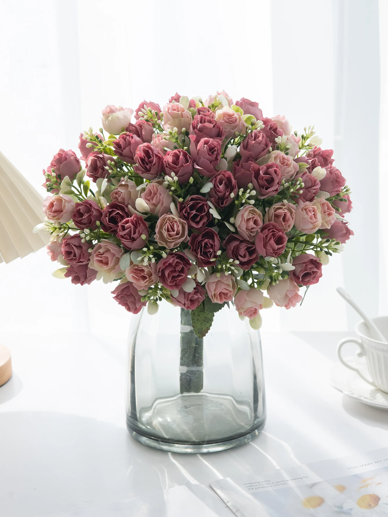 Künstliche Blumen, rote Seidenrosen, Brautsträuße, für Zuhause, Party, Büro, Vase, Tischdekoration, für den Außenbereich, Garten, Hof, Hochzeit, DIY-Geschenkkranz – Detail 6
