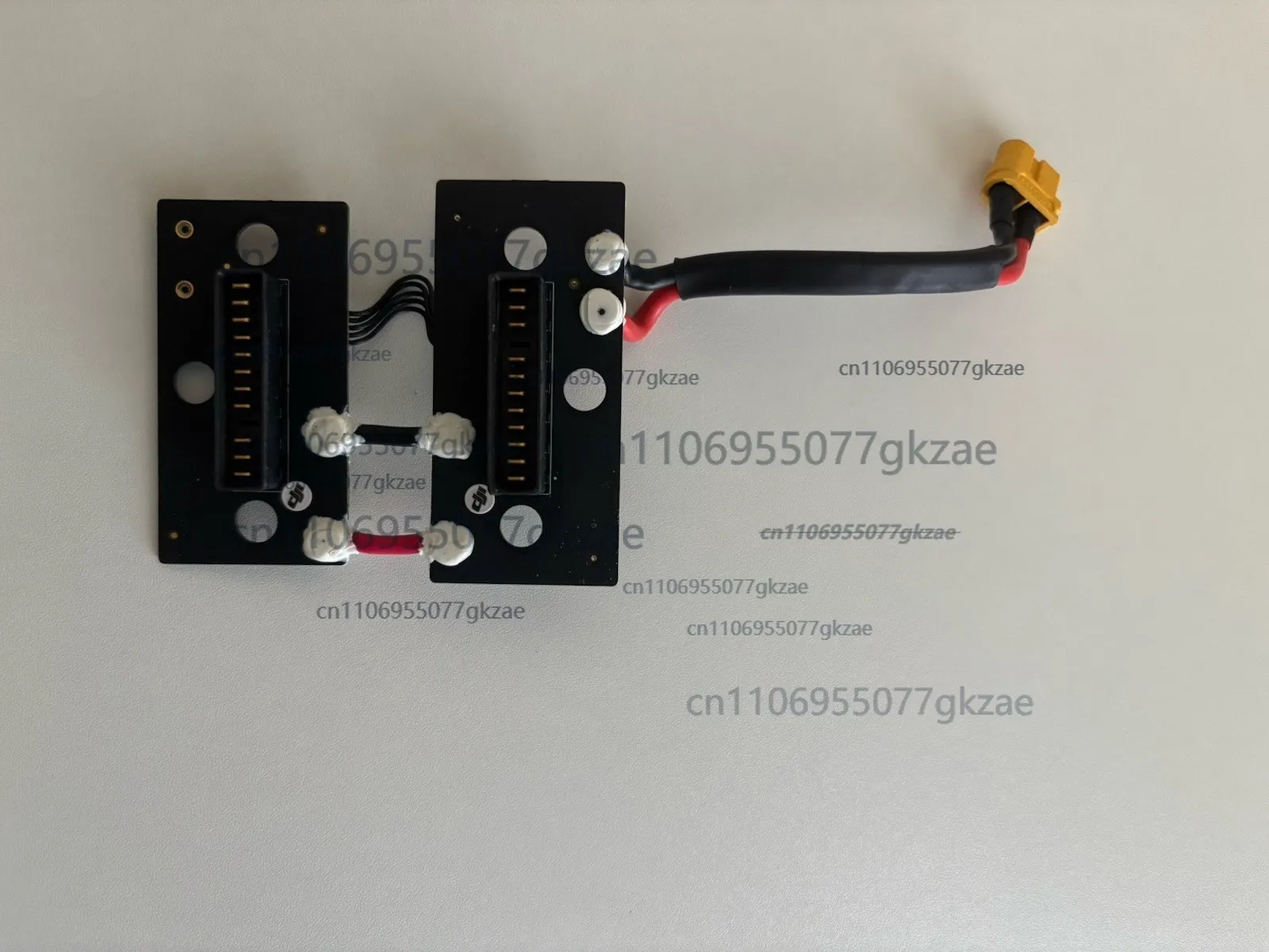 

Используется для модуля платы порта батареи Dji Matrice 350/300 RTK