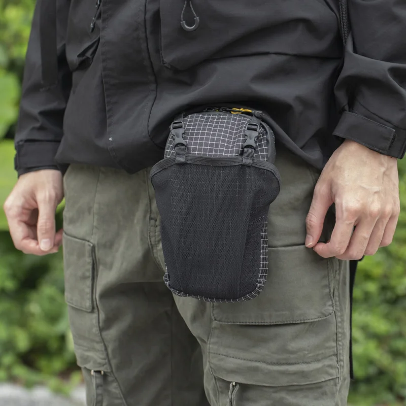 حقيبة كتف جديدة مموهة على الطراز الجبلي - جيب قابل للتوسيع للهاتف والبطاقات والتغيير