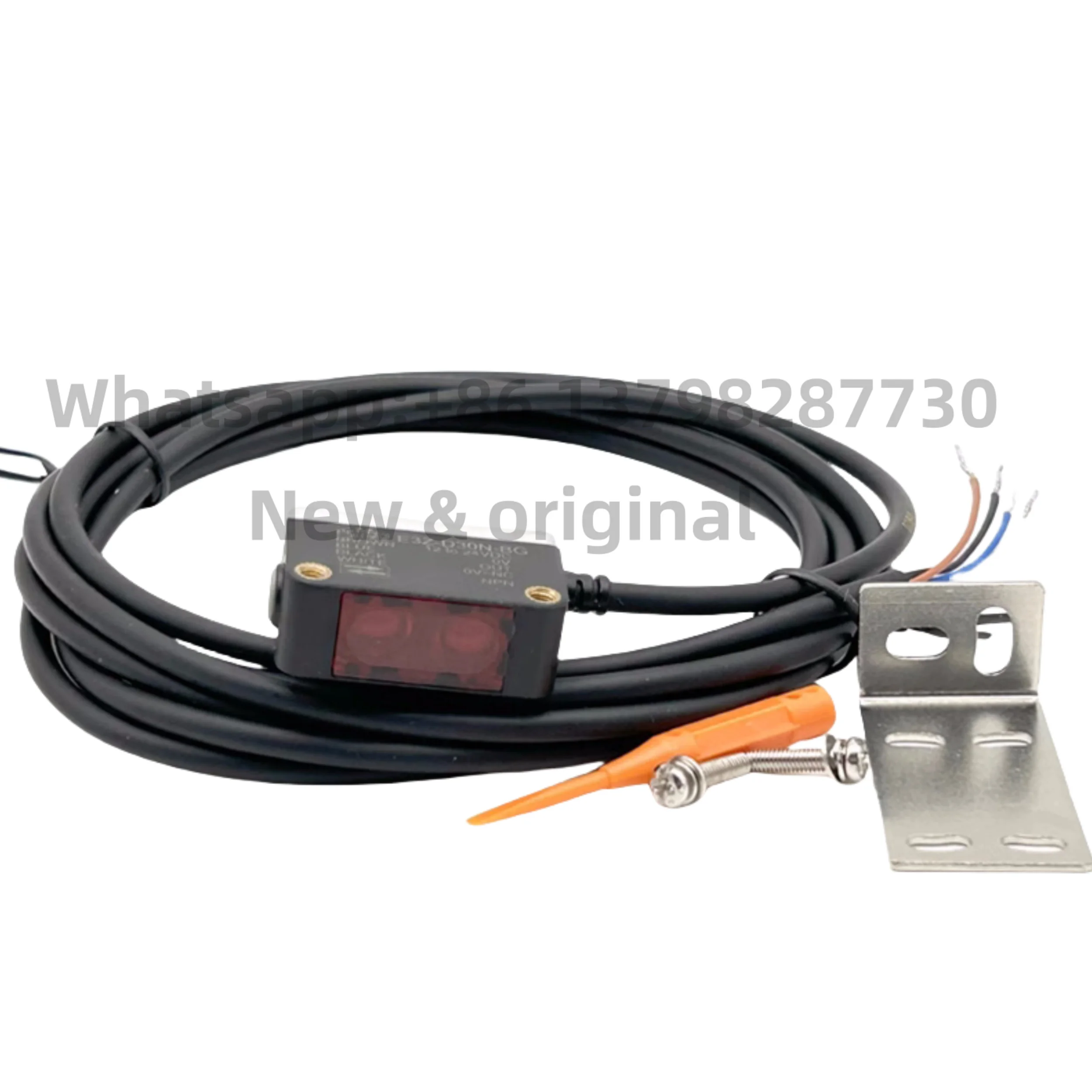 New original Suppress photoelectric switch E3Z-D10N-BG (NPN detection 10CM) E3Z-D10P-BG (PNP detection 10CM)