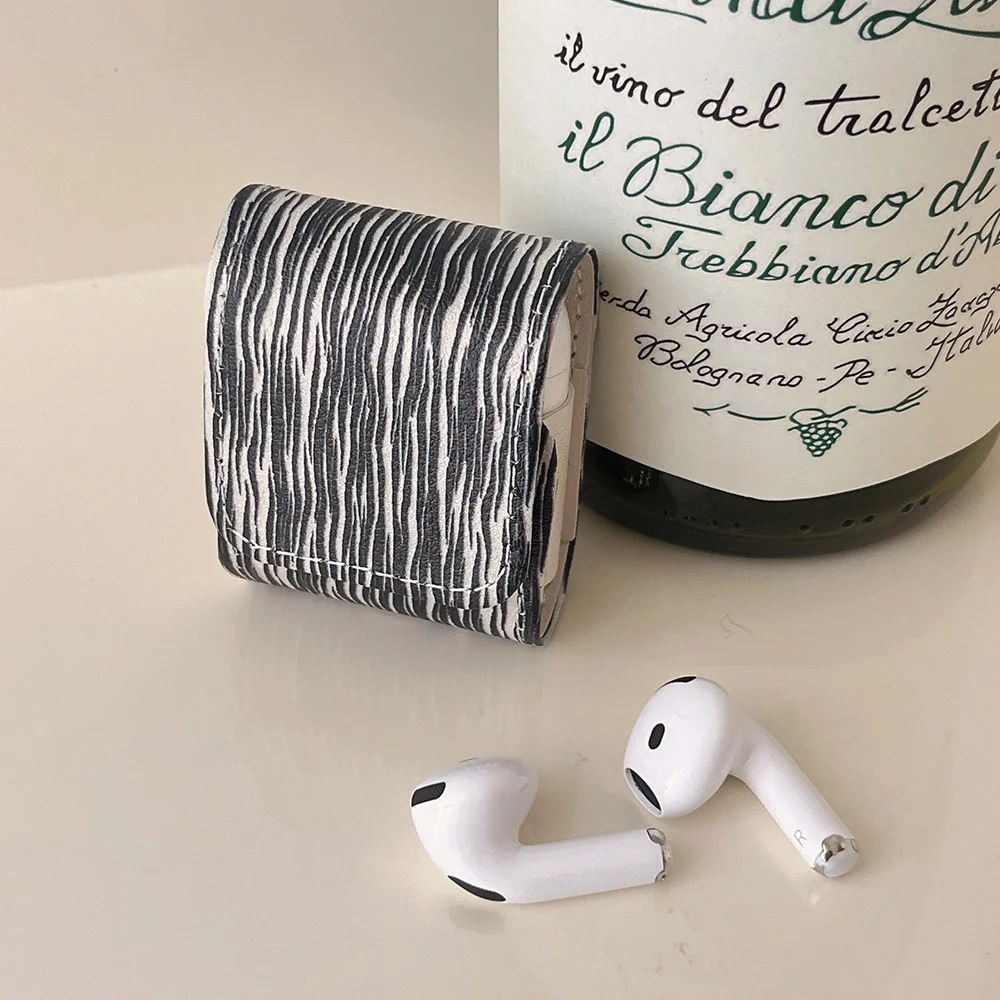 Кожаный чехол для наушников с текстурой зебры в стиле ретро для AirPods Pro 2, защитный чехол с веревкой против потери для AirPods 2 3 4 2024