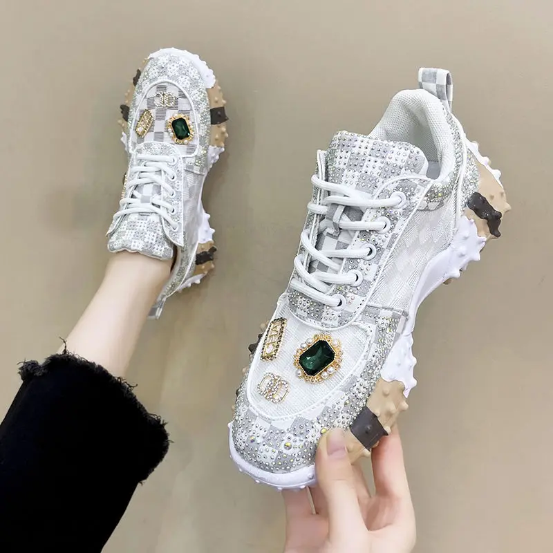 Sneakers Women 2023 Luxury Designers Rhinestone Ladies Sport Shoes Diamond Breathable Casual Platform Dad Shoes Zapatos Mujer