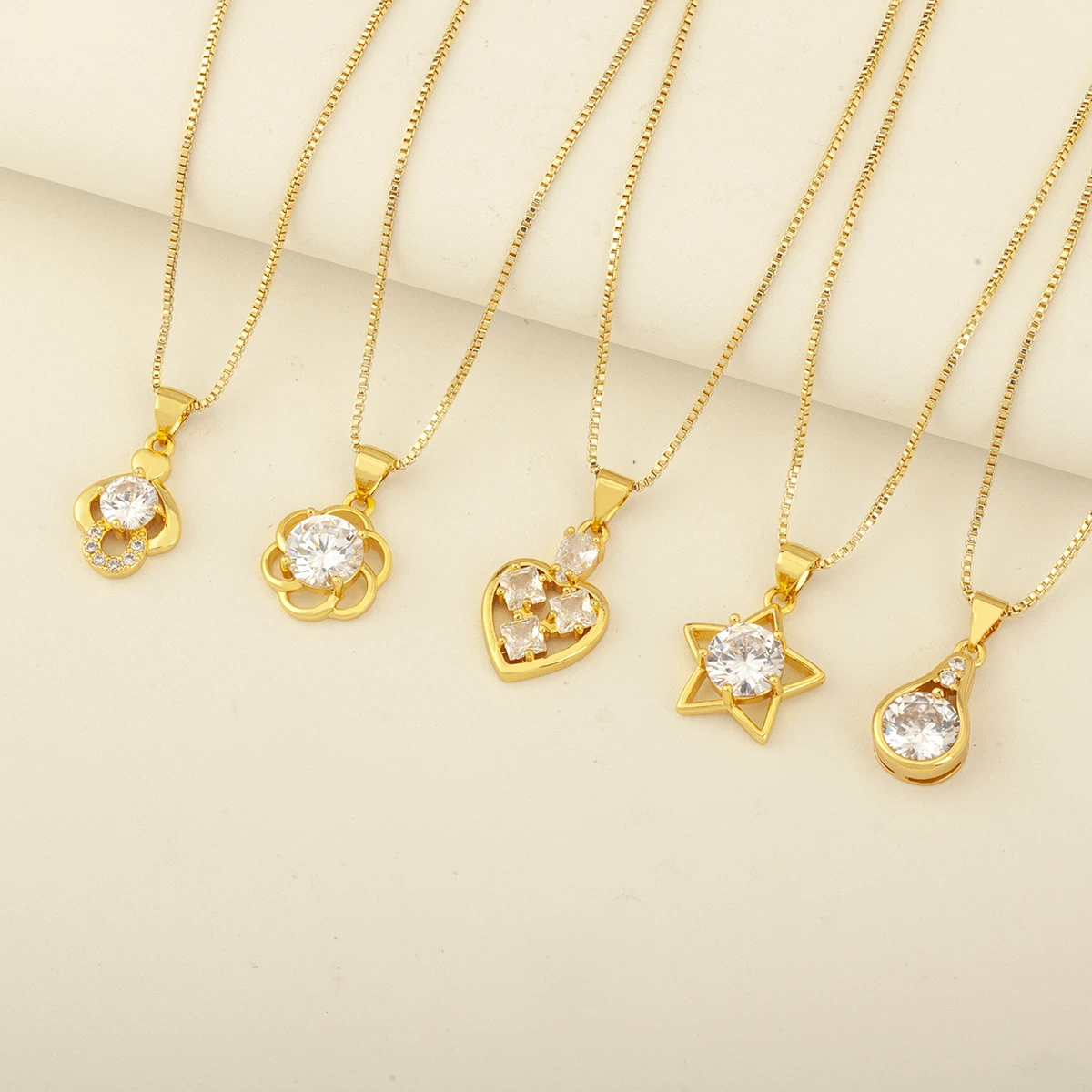 Nidin, новое популярное ожерелье с подвеской в форме звезды/сердца/света/цвета для женщин и мужчин, полый дизайн, инкрустированные цирконом, ювелирные изделия