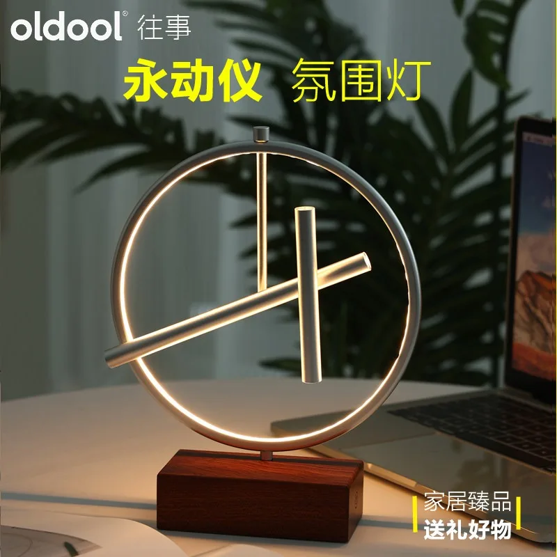Perpetual motion machine instrument Anti-gravity Iron Man Newton pendulum Chaos ornament Creative office Home living room