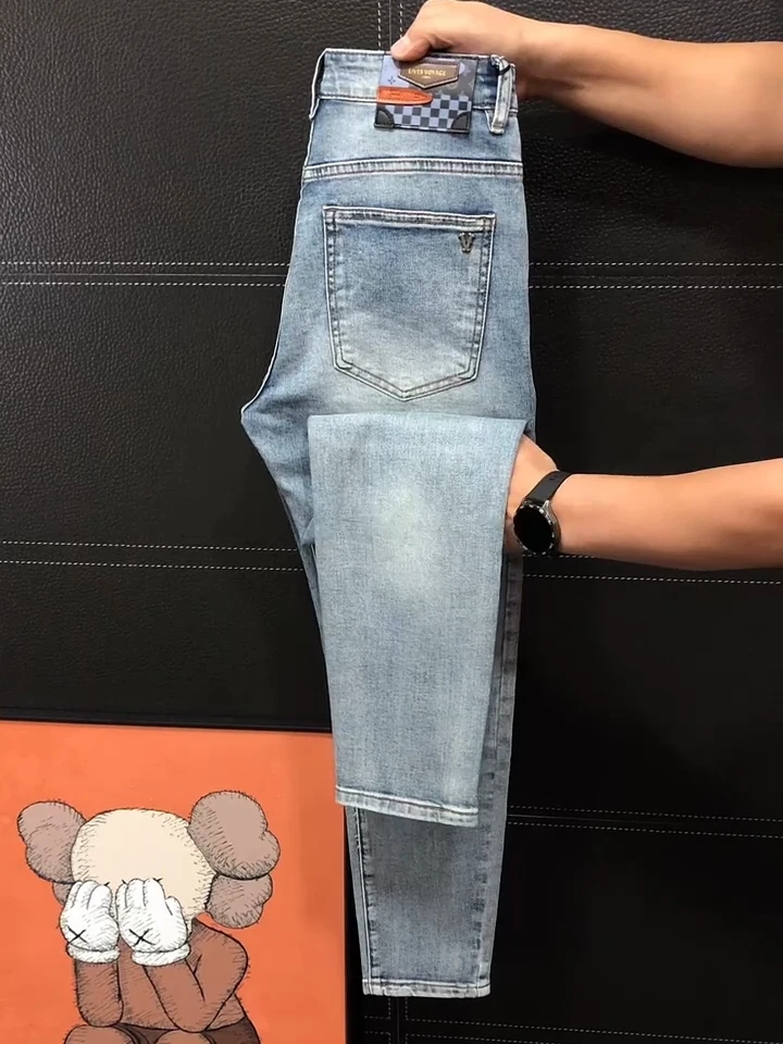 

Мужские джинсы весна-осень: новая модная универсальная модель, высокое качество, стильные деловые джинсы со средней посадкой, облегающий крой, стандартная версия, из выстиранного денима.