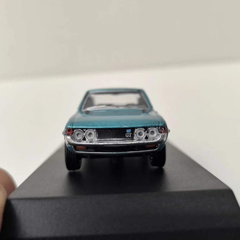

KYOSHO масштаб 1:64 TYT Celice 1600 GT сплав имитация модели автомобиля статическая коллекция украшенные праздничные подарки игрушки сувенирный подарок