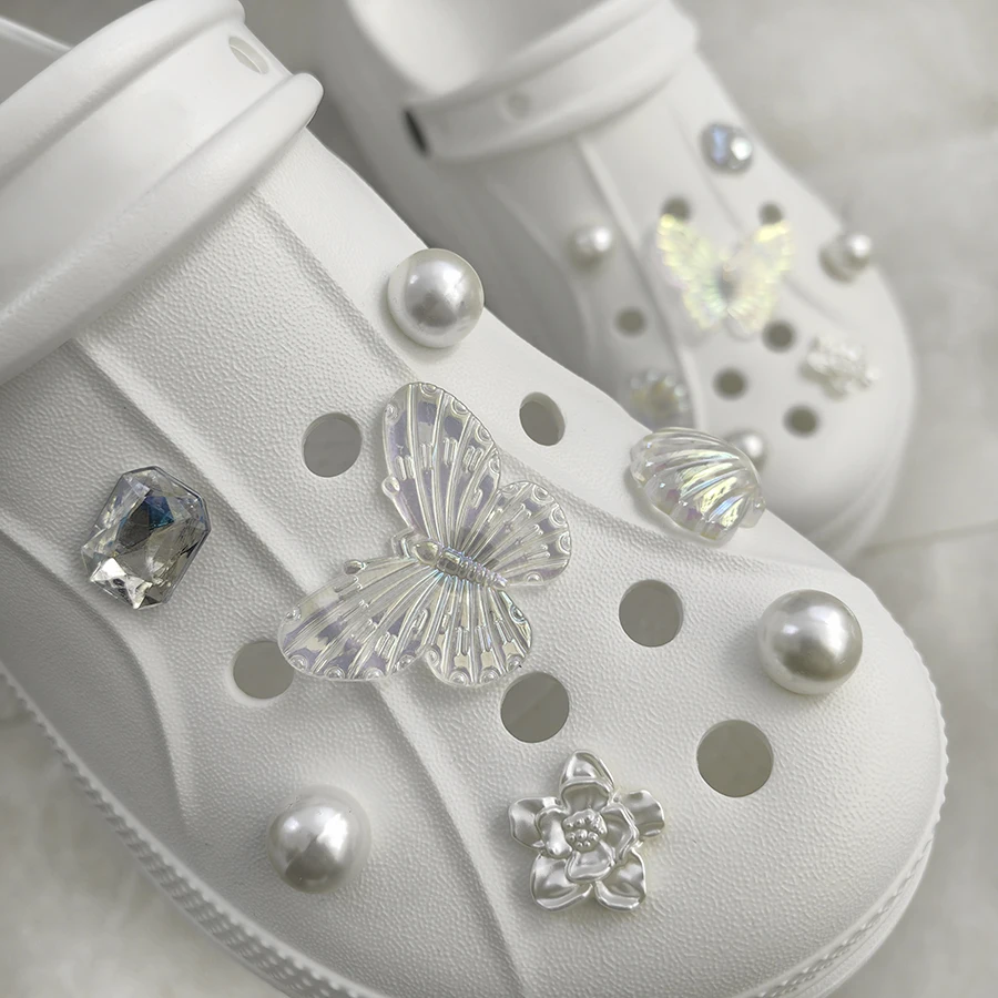 14 Buah Jimat Dekorasi Sepatu ABS Bunga Berlian Mutiara Putih Transparan Cocok untuk Bakiak CROCS