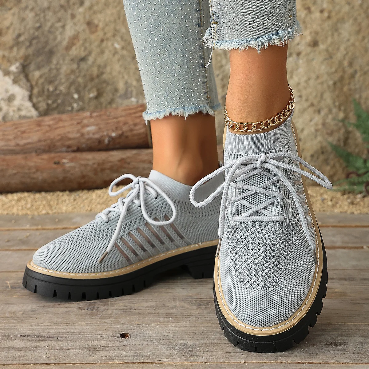 

Large-Sized Mesh Women's Spring Shoes with Front Lacing Thick-Soled Breathable Comfortable Casual Shoes