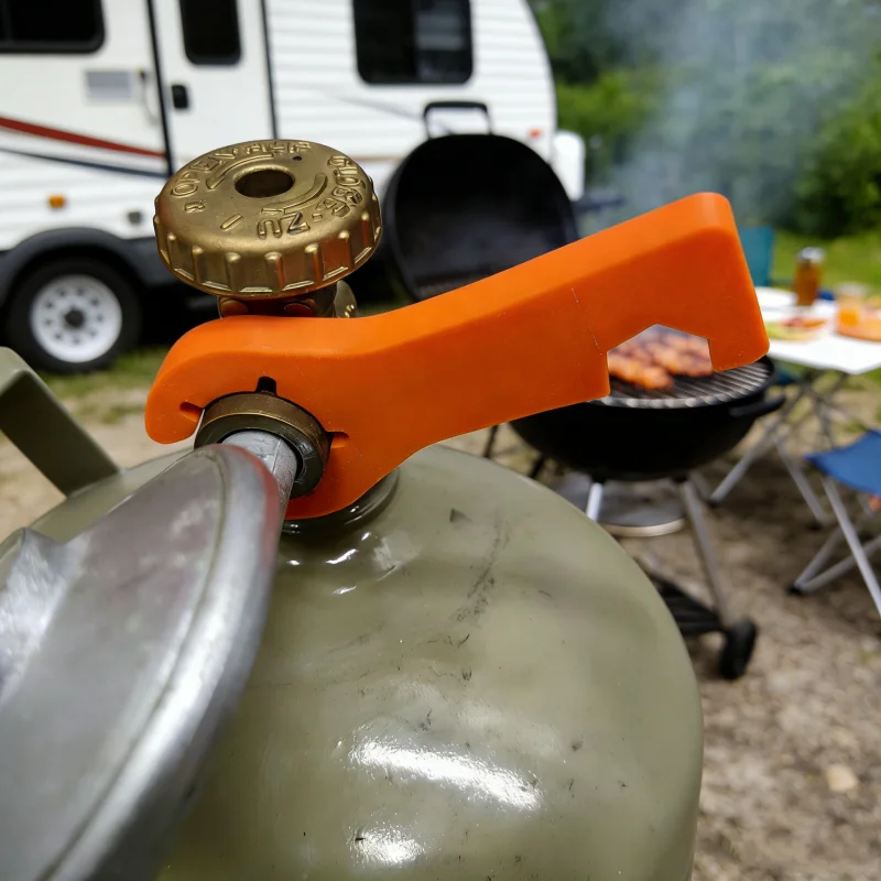 Lightweight Gas Cylinder Wrench 2 In 1 With Magnet Outdoor Camping Motorhome Garden Barbecue Grill BBQ Small Tools Accessories