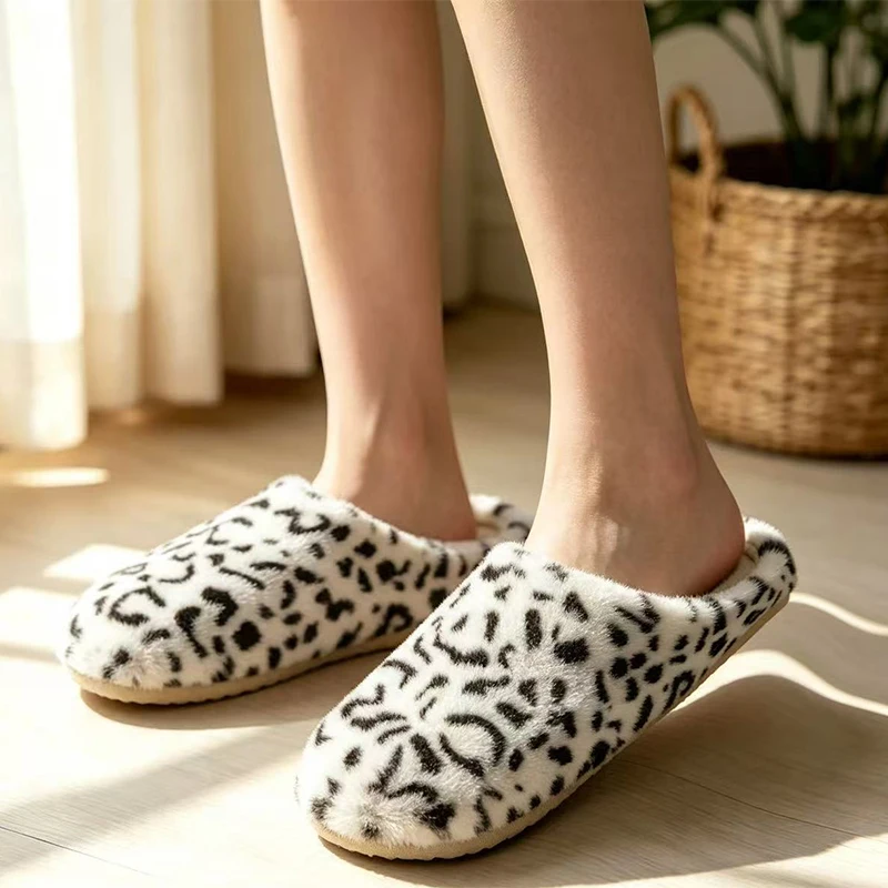 Fashion Leopard Fluffy Faux Fur Winter Slippers Women Indoor Floor Soft Sole Plush Shoes Plus Size 45 Comfort Warm Slides Flats