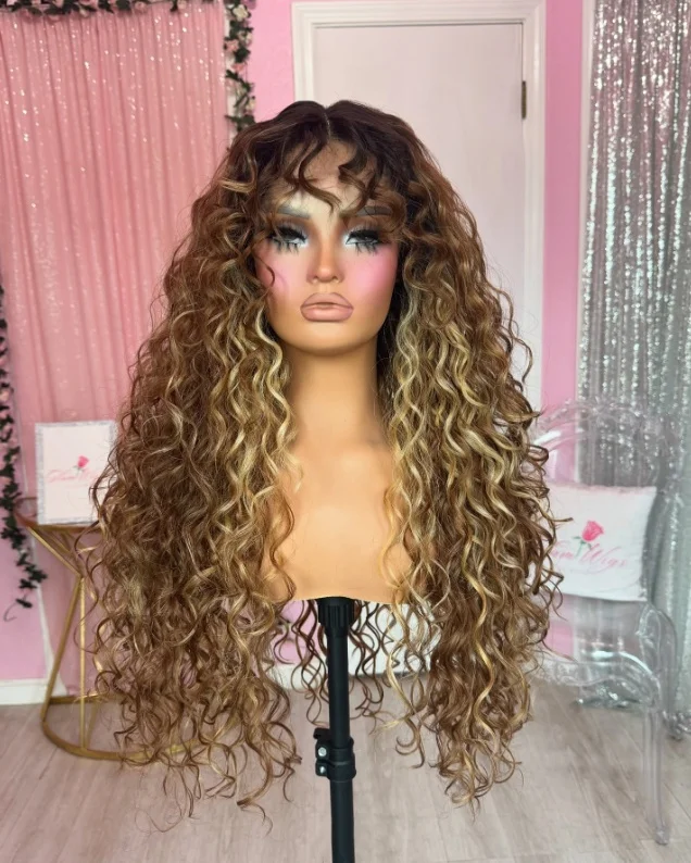 

Медовый блондин, кружевные передние вьющиеся парики, смешанные человеческие волосы, глубокая волна, 13x4 HD, кружевной фронтальный парик, темно-коричневый для женщин, 30 дюймов, цветные парики