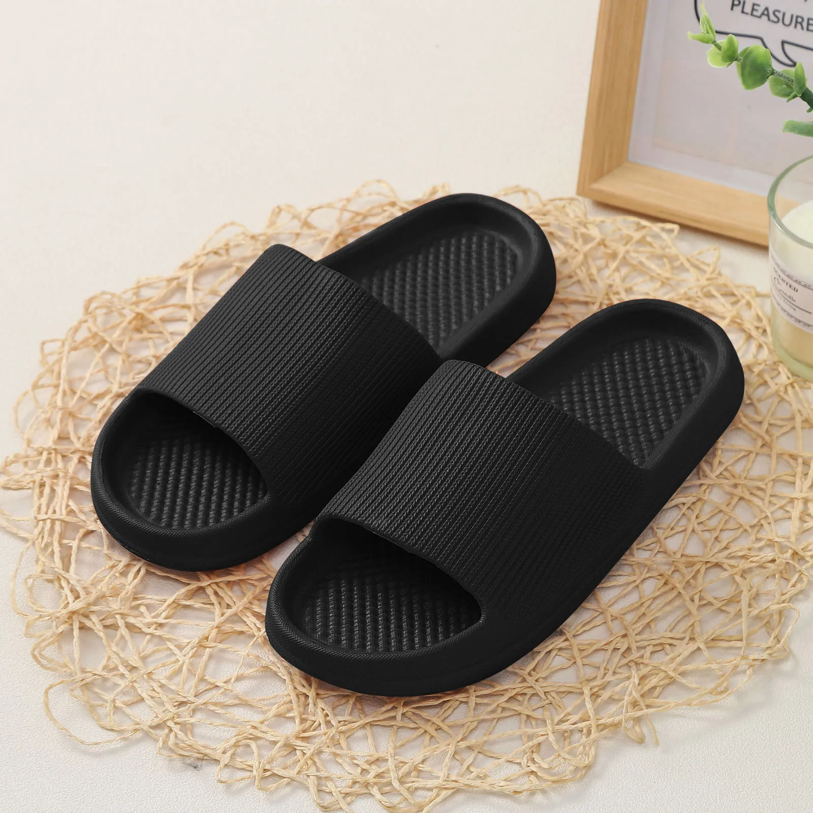 Men And Women Indoor Home Slippers Solid Color Simplicity Flat Non Slip Bathroom Sandals Quick Drying Light Open Toe Slippers