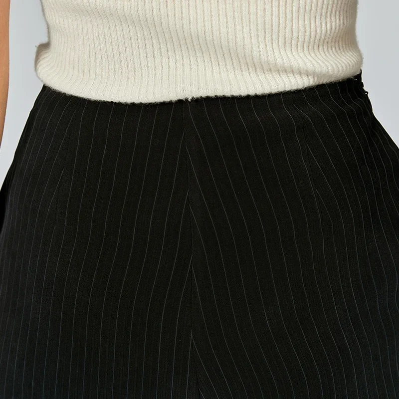 VOA 46 m/m Schwergewicht Seide Ungebunden Schwarz Büro Damen Gestreifte Seite Taille Reißverschluss Ausgestellte Hosen Frauen Böden Hosen Frühling KE668