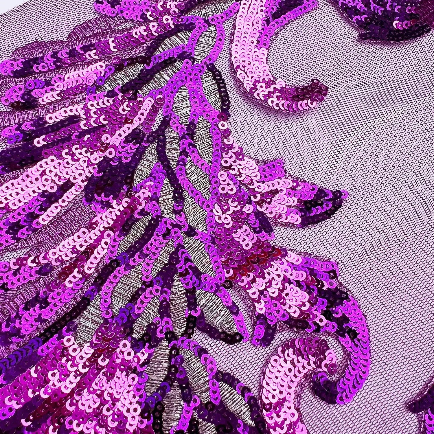 Embroidered sequins without glue, peacock feathers, wedding stage, phoenix tail pattern, fabric stickers, ethnic style accessori