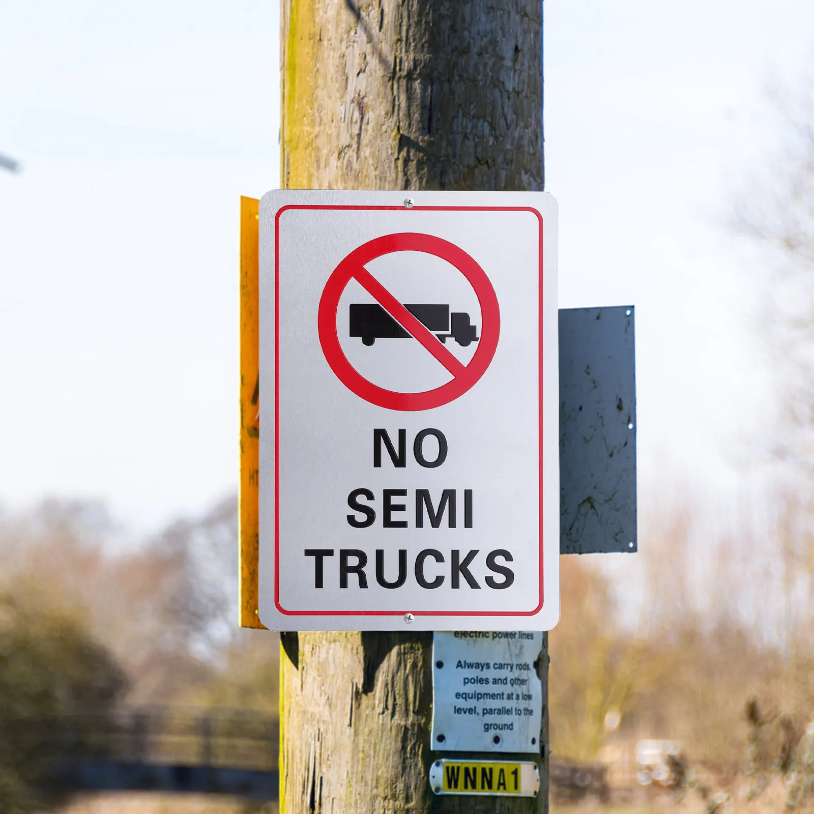 No Semi Trucks Sign Aluminum Waterproof Outdoor Road Warning Sign for Driveway Parking Lot Private Road Traffic Restriction
