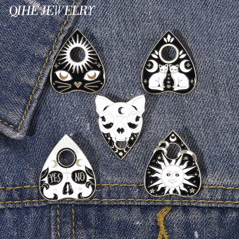 Punk Heart Enamel Pin Witch Ouija Sun Moon Brooch Metal Gothic Yes No Black Cat Badge Animal Lapel Jewelry Friend Halloween Gift