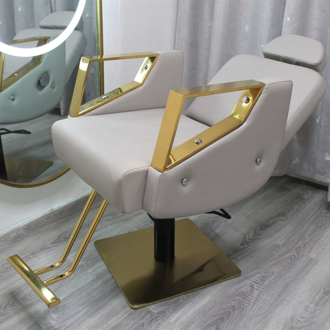 Recline Bar Barber Chair Dressing Cosmetology Gaming Shampoo Salon Chair Simplicity Silla De Barbero Barber Equipment OK50LF