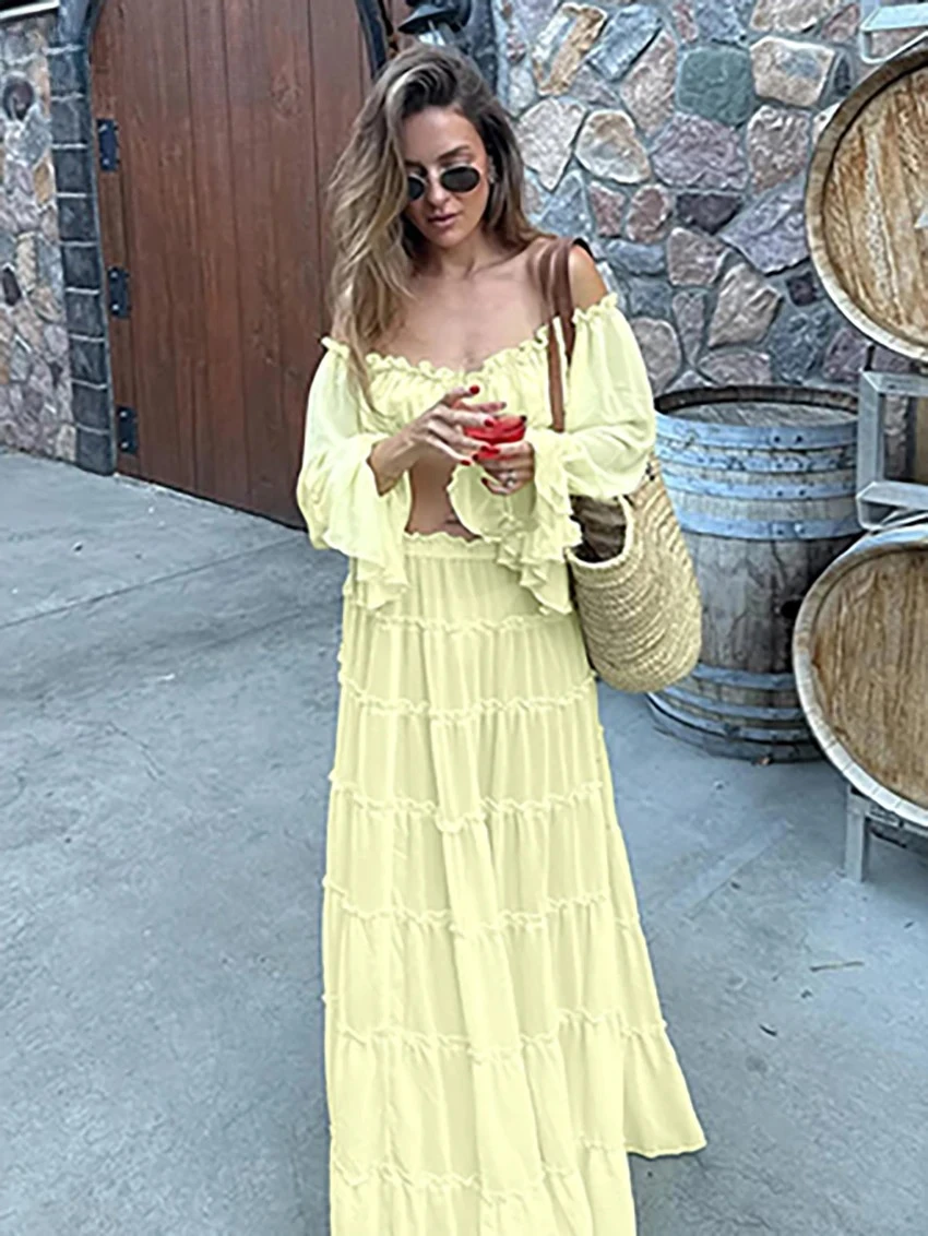 Summer New Vacation Style Sexy One Shoulder Strapless Long Sleeved Top With Lace Cake Skirt Set for Women Fashionable Loose Set