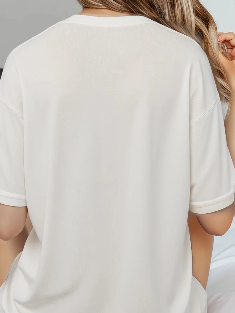 MINISO 2025 Camiseta linda de manga corta con estampado de Minnie Mouse Estilo lindo e inocente Adecuado para el uso diario de las mujeres y salir.