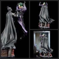 30CM Batman Vs Joker Figure Anime Bruce Wayne Joker Action Figure Met Basis Grote Standbeeld Collectie Model For Kid Gift