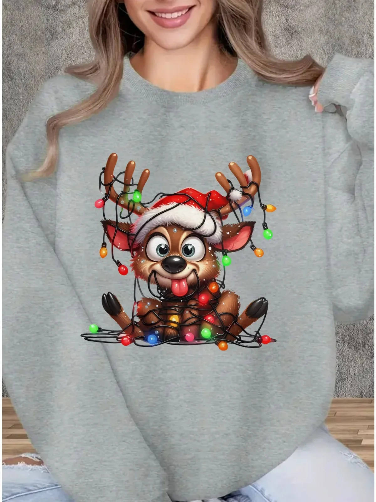 Women's Fashionable Christmas Lights Reindeer Print Round Neck Hoodie Casual Pullover Comfortable Holiday Gift Long Sleeved Top