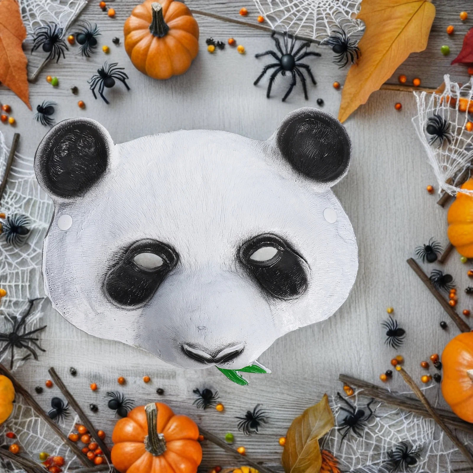 قناع الباندا على شكل حيوان إكسسوار أزياء واقعي من مادة البولي يوريثان مريح ومسامي لحفلات الهالوين التنكرية وحفلات الكرنفال