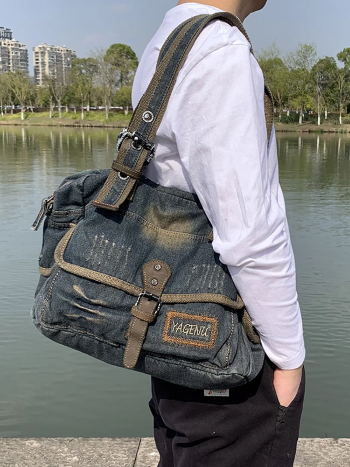 Retro Style Canvas Backpack Single Shoulder Bag for Men And Women Casual Commuter Bag Trendy Denim Bookbag Crossbody Handbag