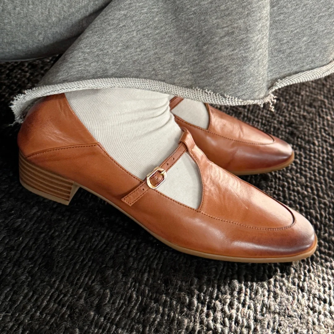 

Женские лоферы без шнуровки из коровьей кожи с узким ремешком и Т-образным ремешком, повседневные женские повседневные мокасины на низком каблуке толщиной 3 см, мягкая удобная обувь