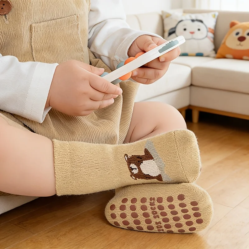 5 pairs of boys and girls' anti slip socks with cute cartoon animal patterns, comfortable and breathable baby floor socks