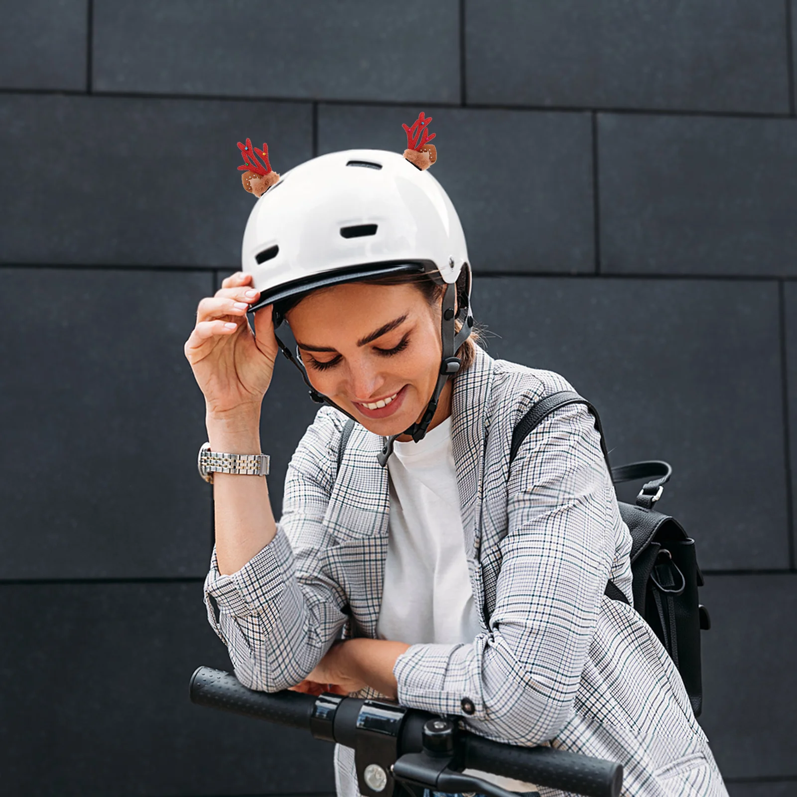 

Reindeer Antler Ornament Christmas Decoration For Motorcycle Bike Women Accessories Festive Ride Decor