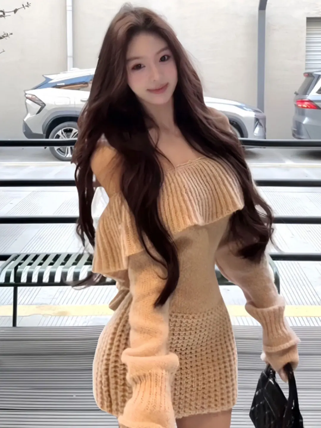 

Сексуальное вязаное платье-боди на одно плечо с короткой юбкой, весенний сезон, высокая талия, вырезы, длинный рукав, ретро-стиль, на все случаи жизни