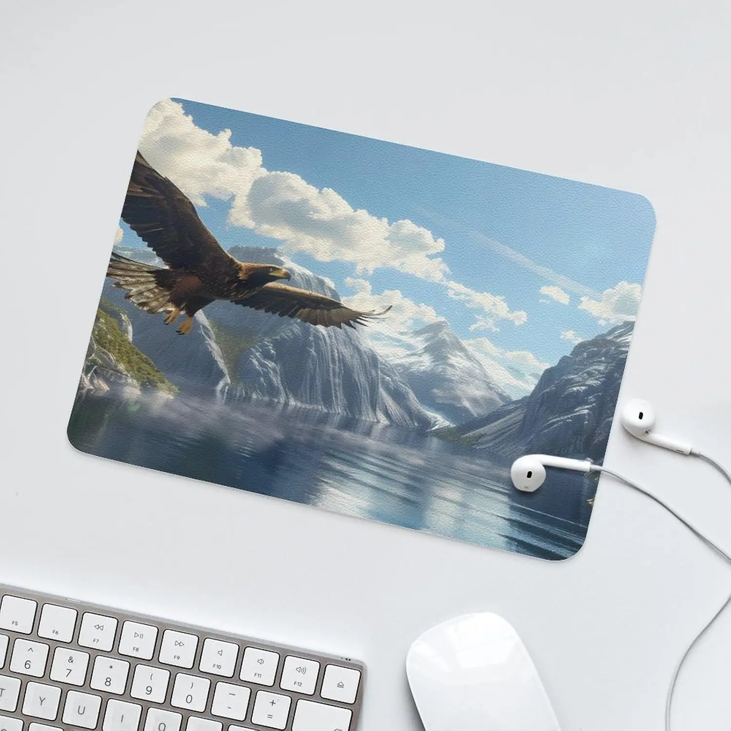 

Eagle Flying over the lake mouse pad rubber anti-slip and waterproof computer mechanical keyboard pad suitable for gamers