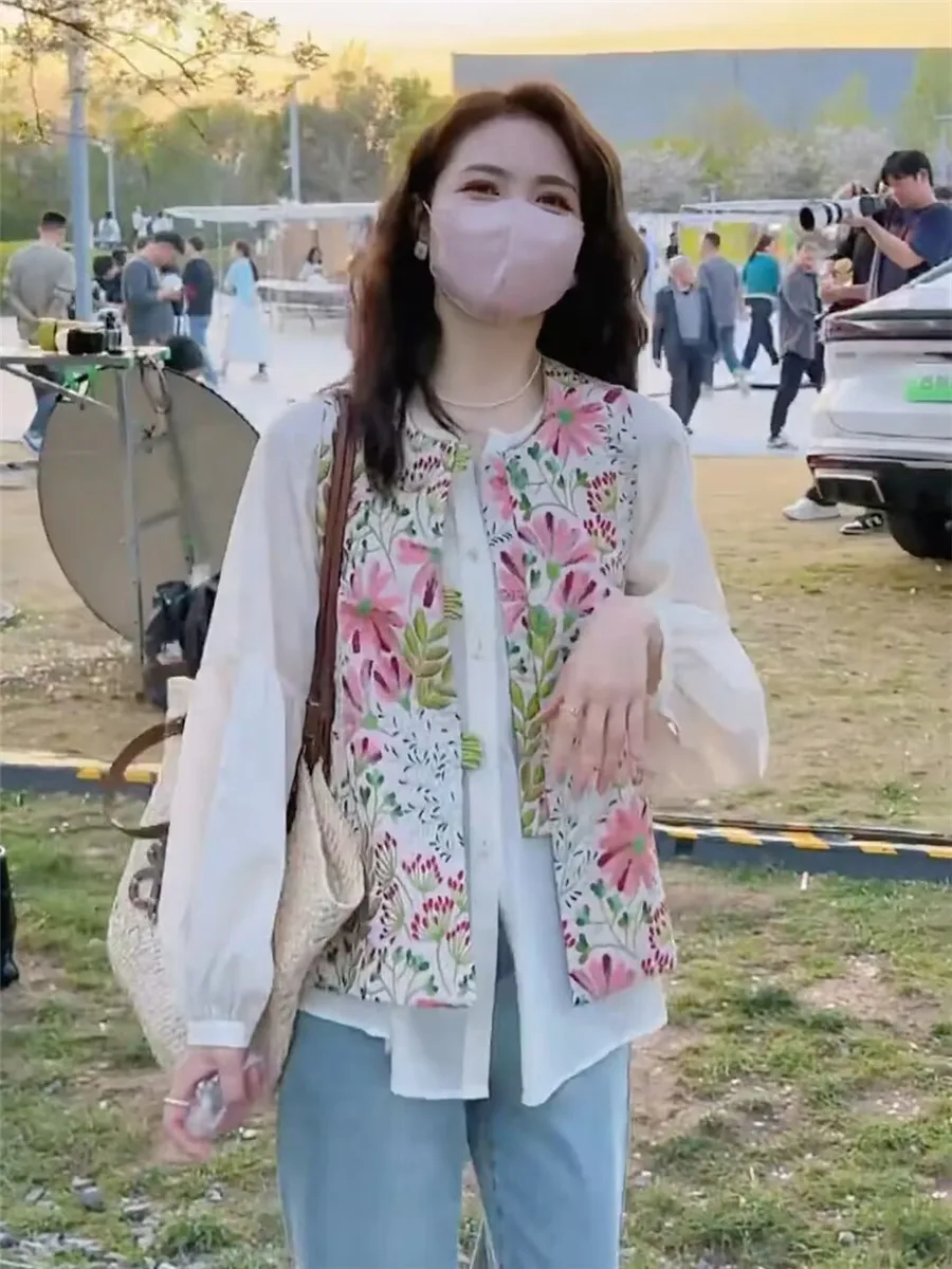 Ele المطرزة الصينية Sle المرأة سترة ملابس خارجية ربيع الخريف وصول جديد عالية الجودة الأزهار منقوشة المرقعة