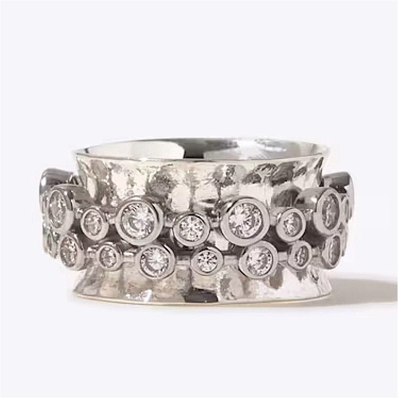 Fashion Chic Design Synthetic Zirconia Silvery Plated Wide Ring for Women Luxury Sparkling Banquet Festival Jewelry Accessories