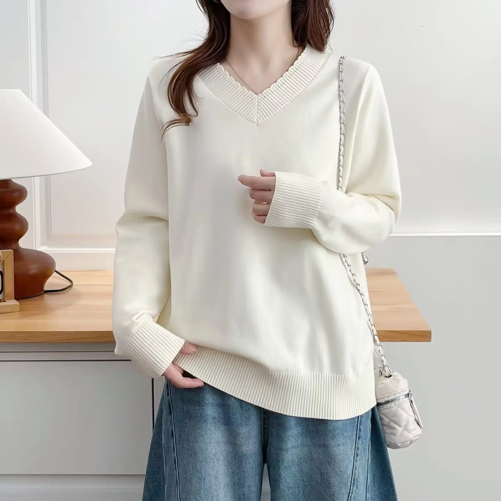 

XXXXL Fashion Plus Size Women's Sweaters New Simple And Basic V-neck Knitted Pullovers In Autumn And Winter Casual 6697