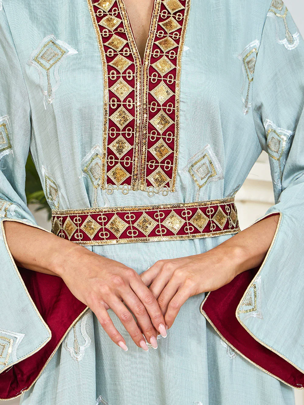 Abito da donna musulmano di lusso a maniche lunghe con scollo a V patchwork arabo mediorientale da donna, abito primaverile con nuove perle, gonna lunga abaya