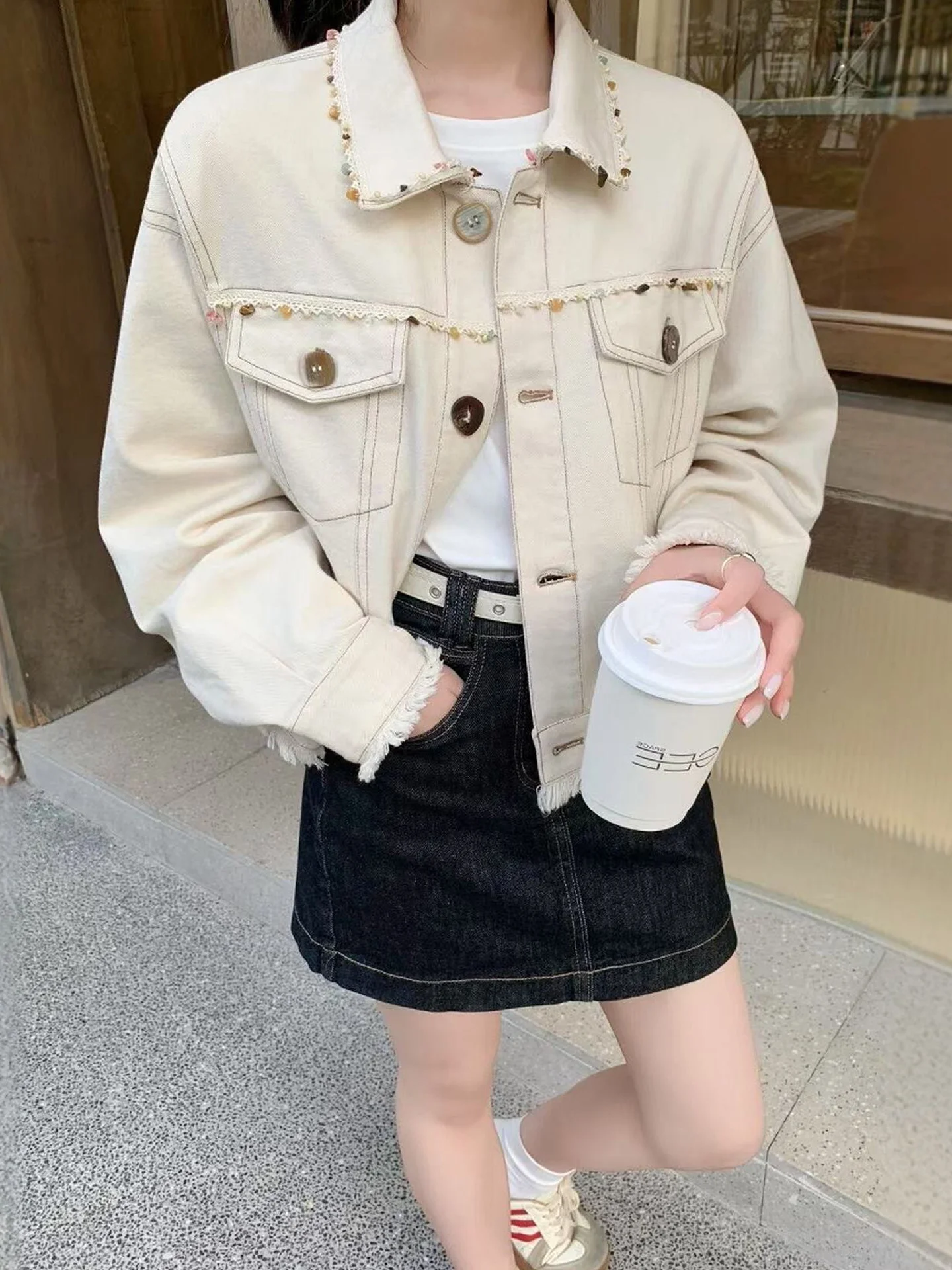 

Женская джинсовая куртка Ele ort, весна 2026, с отложным воротником, кружевной отделкой, рваными элементами, винтажный свободный крой