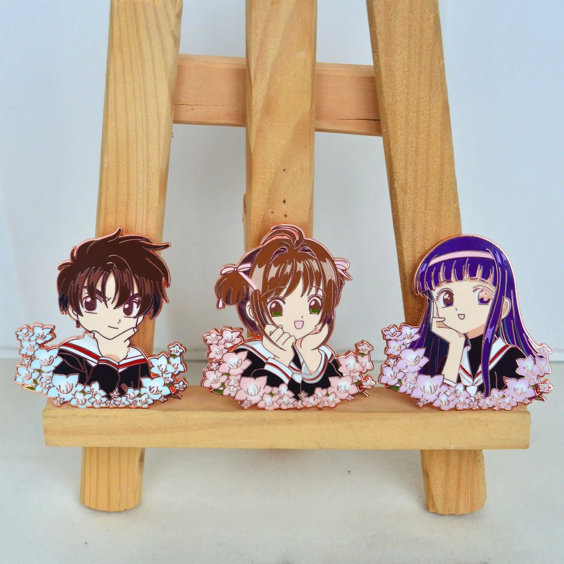 Cardcaptor Sakura Metal Badges KINOMOTO SAKURA LI Tomoyo Pins Anime CCsakura Brooches Manga Backpack Clothing Lapel Cosplay Toy