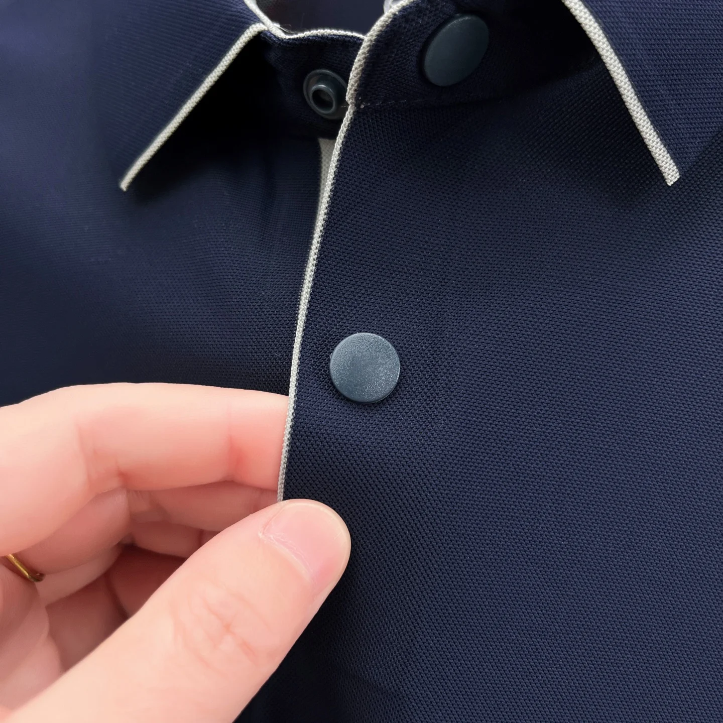 Hochwertiges Eisseide-Kurzarm-Poloshirt, Marken-Luxus, geprägt, modisch, neu, Herren-Sommer-T-Shirt, atmungsaktiv, lässig, Business-T-Shirt – Detail 21