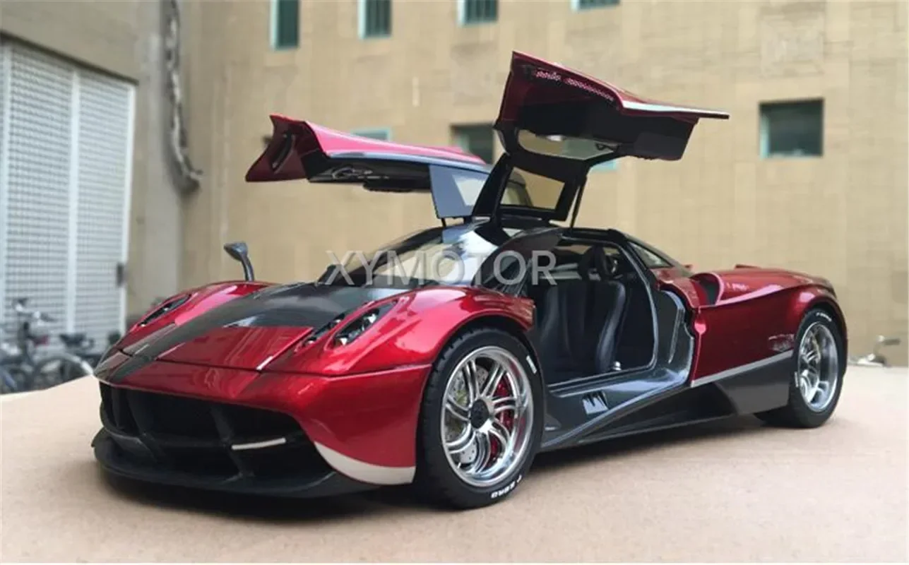 1/18 Welly GTA For Pagani Huayra Roadster Supercar Car Metal Diecast Model Car White/Red Kids Toys Gifts Collection Display