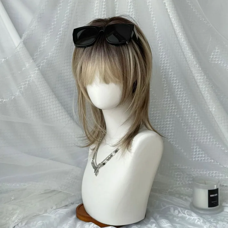Golden Brown Ombre Wolf Cut Wig High Layered Neutral Style Full Head Cover Heat Resistant Synthetic Hair Wig for Daily Use