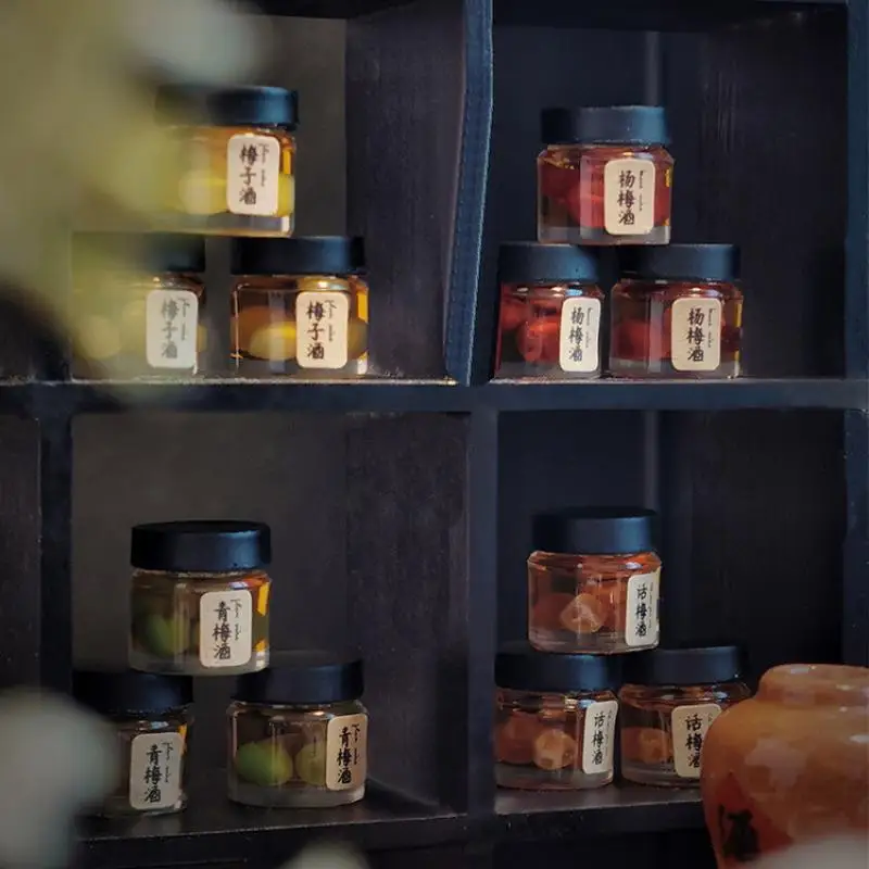 Gorąca Wyprzedaż 1 Sztuka Akcesoriów do Kuchni dla Lalek DIY Skala 1/12 Miniaturowy Domek dla Lalek Butelka Wina Owocowego Zabawka do Udawania Jedzenia