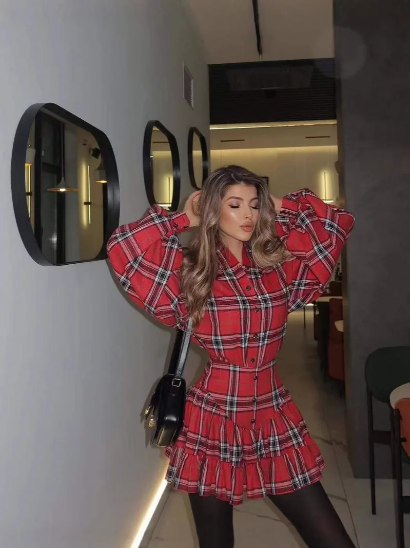 منقوشة طباعة قميص الكشكشة التنانير مجموعة المرأة أنيقة التلبيب زر حتى القمم فضفاضة صغيرة ألف خط تنورة 2025 ربيع جديد سيدة شيك الزي